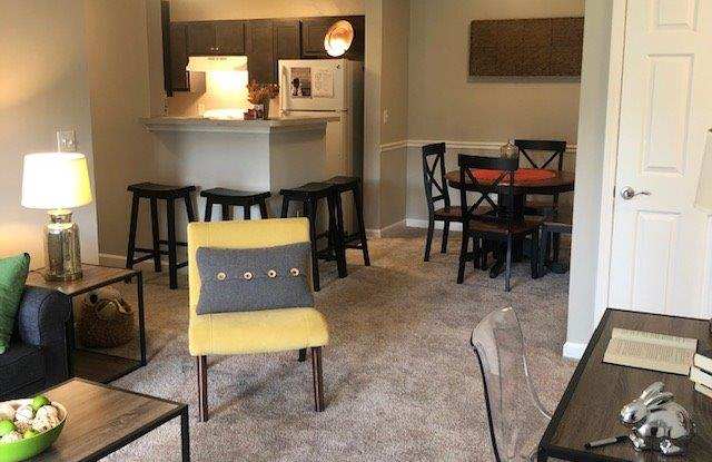 Ashton Landing - 1701 Macon Road, Perry, GA 31069