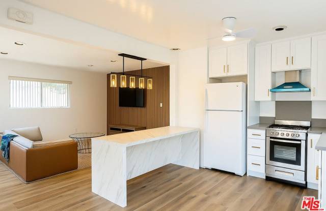 41 Westminster Ave photos photos