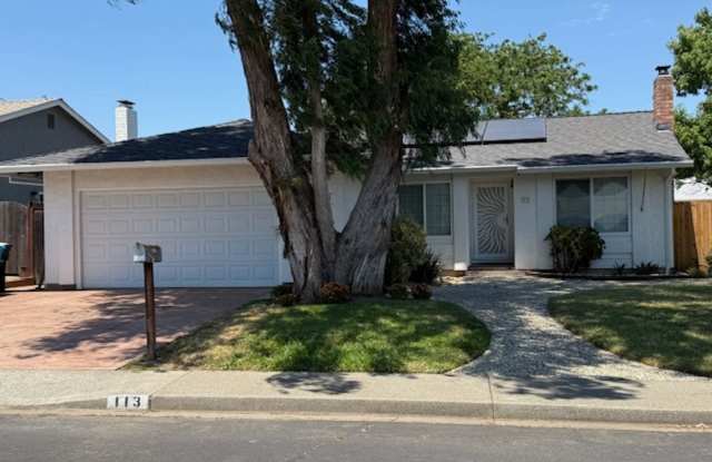 Wonderful 4 bedroom single story with solar panels photos photos