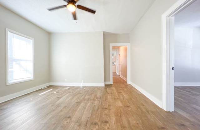 Coming Soon! 3 Bed/2 Bath Updated Home Downtown Greenville Gallery 3