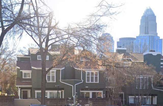 Spacious 2 bedroom Condo Uptown Charlotte .( 500.00 off if you Move in by April 1, 2026) photos photos