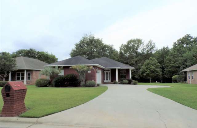 Spacious 3 Bed/2 Bath Home on Wooded Lot photos photos