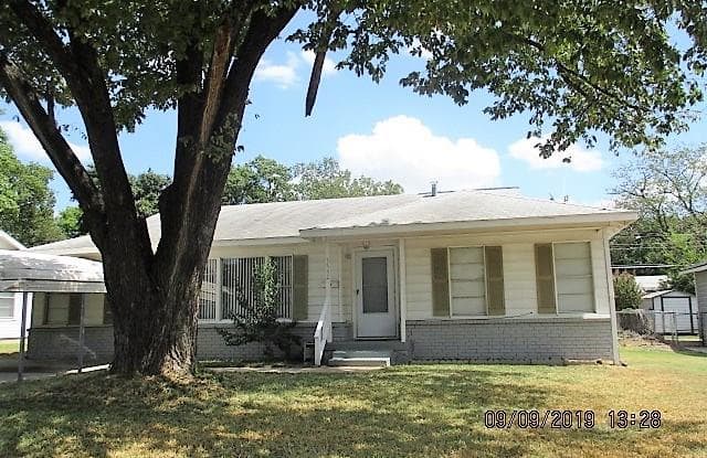 3532 Meadow Oaks Drive - 3532 Meadow Oaks Drive, Haltom City, TX 76117