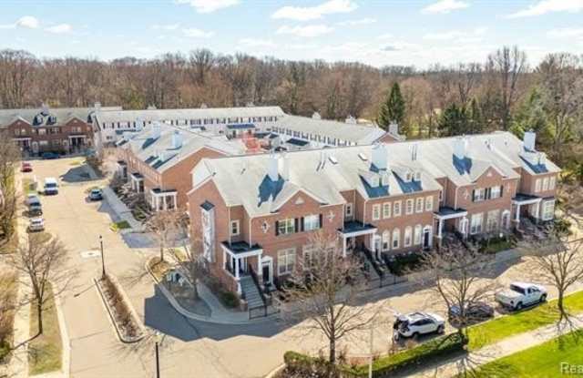 16822 Farmington Road - 16822 Farmington Road, Livonia, MI 48154