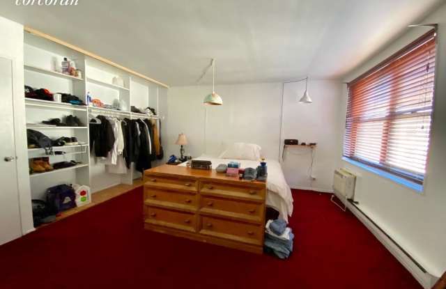 129 Barrow Street Gallery 4