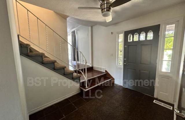 1458 Greenwood Drive Northeast Gallery 4