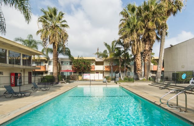 Las Palmas Apartments Gallery 3