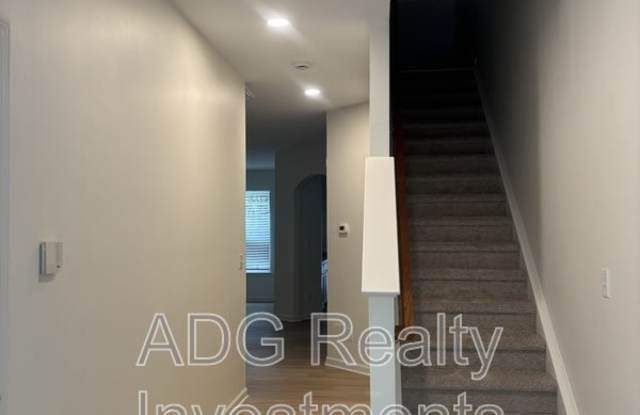2128 Whispering Way Gallery 2