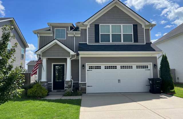 3 BR 2.5 Bath Home in Del Sol Commons - Close to I-24 in Murfreesboro - 1712 Sunray Drive, Murfreesboro, TN 37127