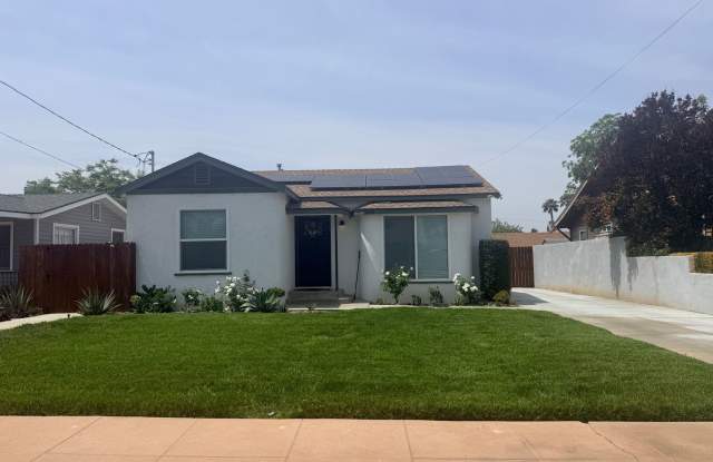 3 bedroom home in a great neighborhood in Riverside photos photos