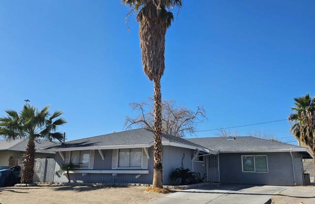 Upgraded 5-Bedroom Home with Open Floor Plan & Large Lot! photos photos