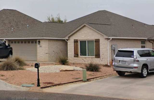 Now Leasing – Stunning 3 Bedroom Home in The Bluffs photos photos