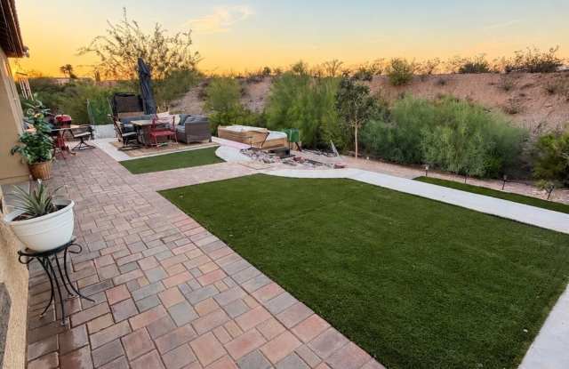 80 W Monte Cristo Drive Gallery 3