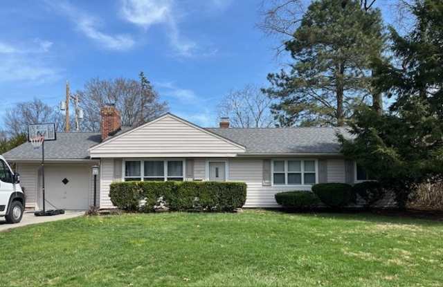 201 Moorewood Avenue - 201 Moorewood Avenue, Avon Lake, OH 44012