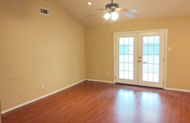 12010 Braewick Dr Gallery 3