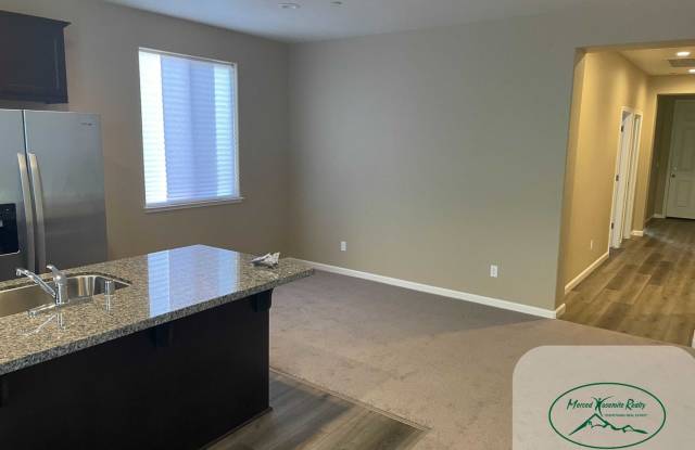 New Home!Vacant- Must Apply to schedule viewing Gallery 4