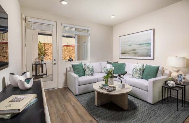 Delhaven Pointe photos photos