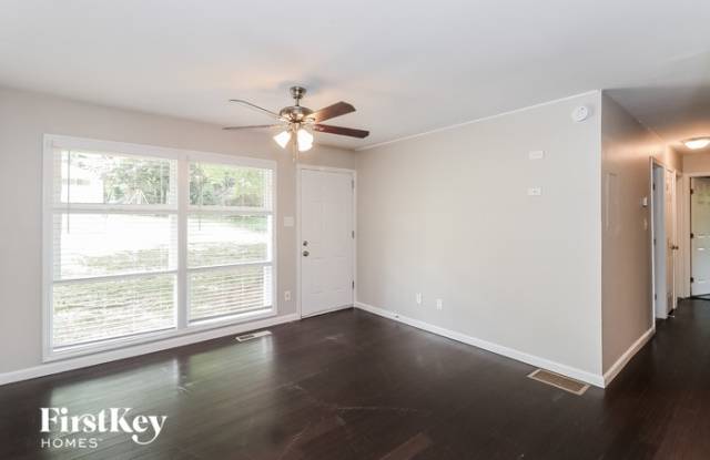 2296 Lakewood Drive Northwest Gallery 2