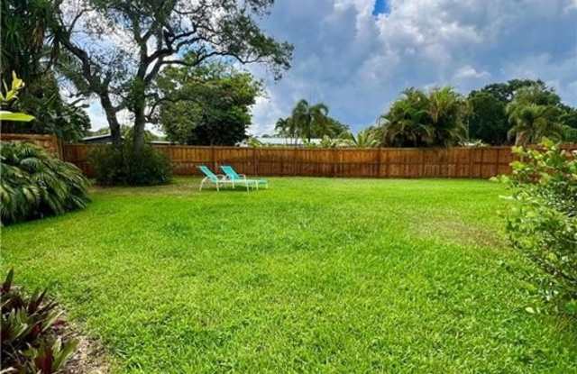 4215 NE Carrol Court photos photos