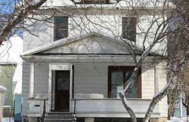 522 High Avenue - 522 High Avenue, Oshkosh, WI 54901