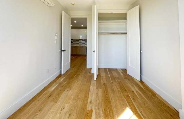 2553 Bedford Ave photos photos