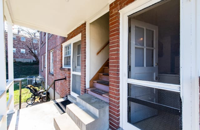 2888 Brownsboro Road - I1 - 2888 Brownsboro Road, Louisville, KY 40206