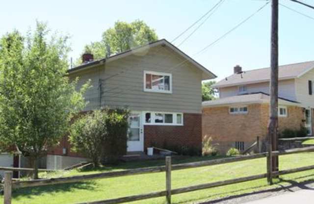 138 Delaney Dr photos photos