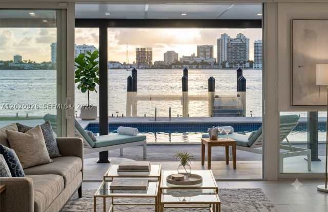1101 S Shore Dr Gallery 1