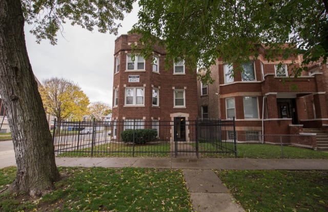 7358 S Blackstone South Shore Apartments photos photos