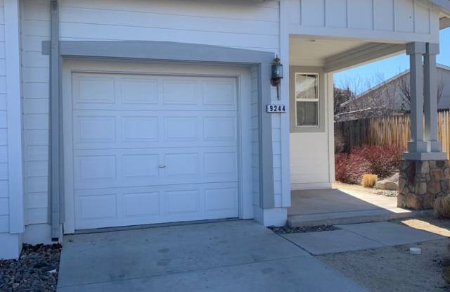 Sky Vista 2 bedroom Townhouse - 9244 Lone Wolf Circle, Reno, NV 89506
