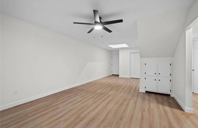 2072 N Kantz Lane Gallery 4