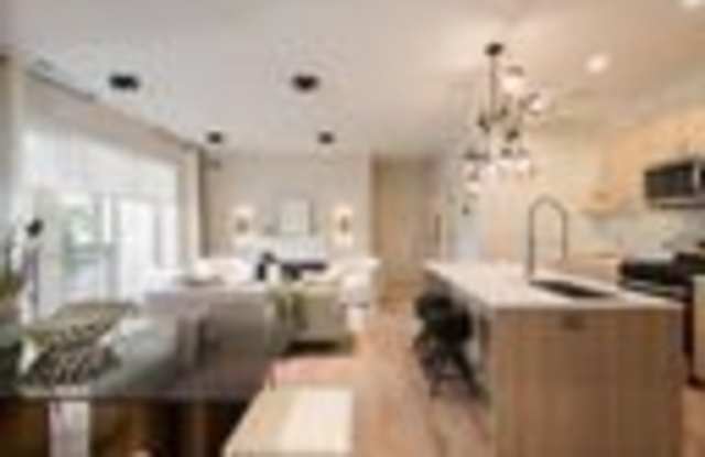8027 W Belmont Avenue Gallery 3