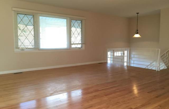 9221 W STAYMAN Drive W Gallery 3