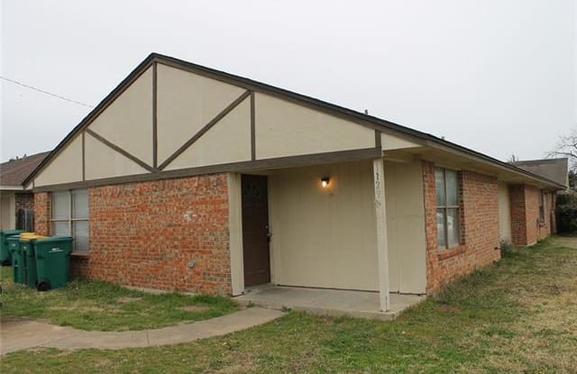 1129 Suburban Street - 1129 Suburban Dr, Cedar Hill, TX 75104