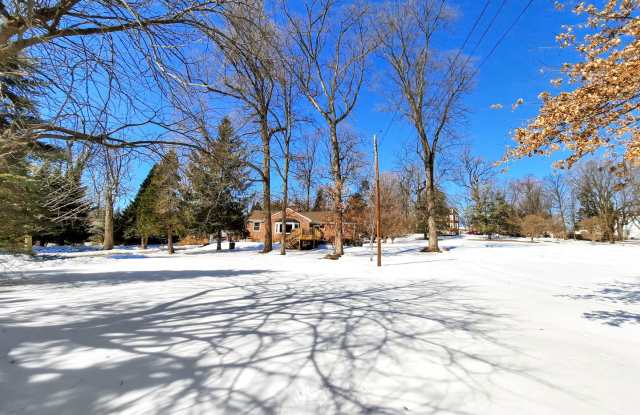 Spacious 4BR Rancher w/ Separate Basement space  Accessible Features – Sudbrook Park photos photos