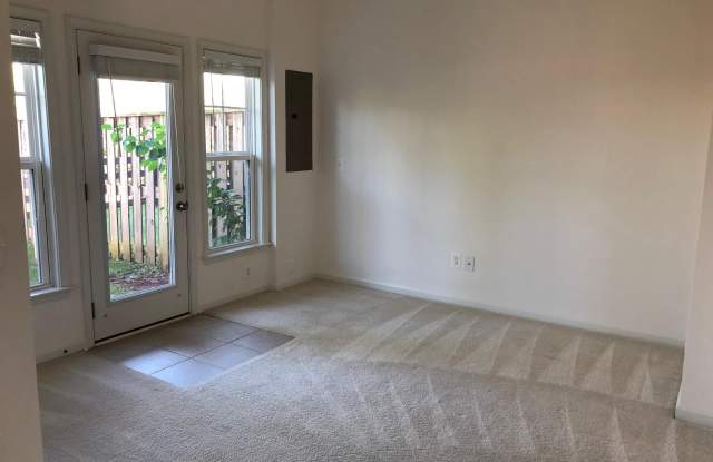 43310 NOVI TERRACE Gallery 4