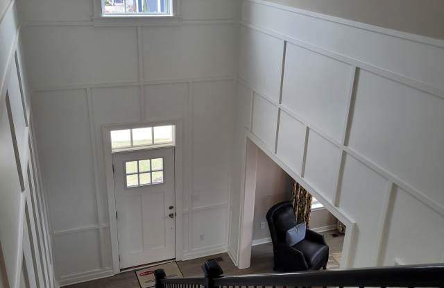 15108 Larchwood Drive Gallery 4