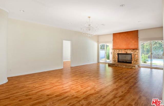 5453 AURA Avenue Gallery 4