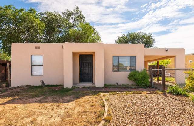 Cute Centrally Located Single Family Home Available Now! photos photos