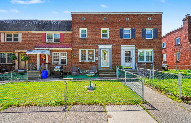 2461 Adrian Street photos photos
