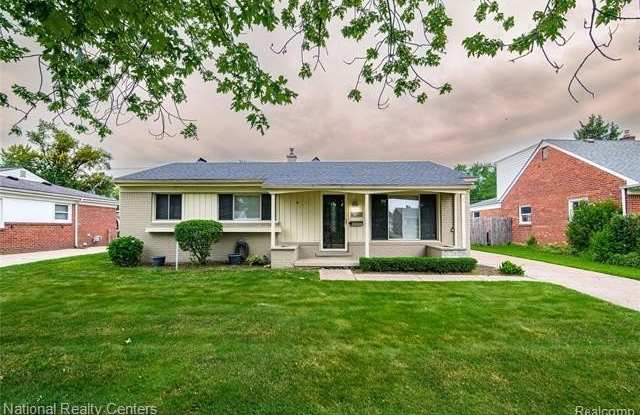 47337 Winthrop Street photos photos