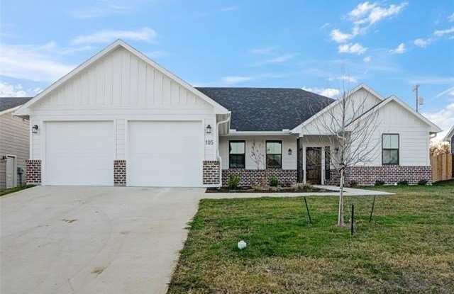 105 Byrom Court - 105 Byrom Court, Whitesboro, TX 76273