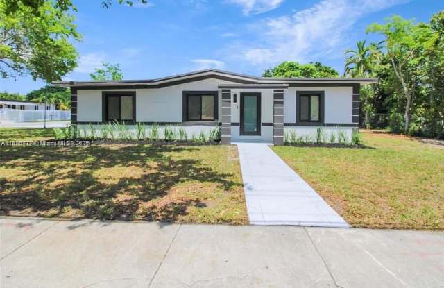 13885 NW 5th Ave photos photos