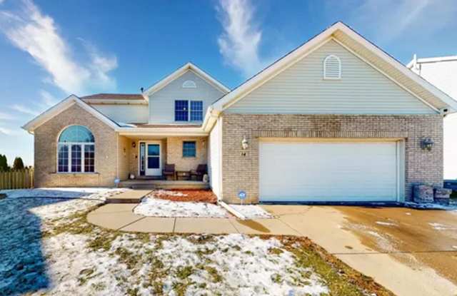 Stunning 4-Bedroom, 3.5-Bath Home with Over 3,800 Sq. Ft. of Ideal Living Space in East Bloomington photos photos