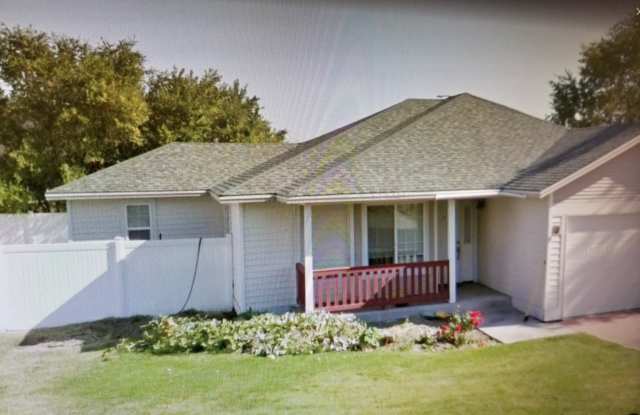 Pet Friendly House in Ephrata photos photos