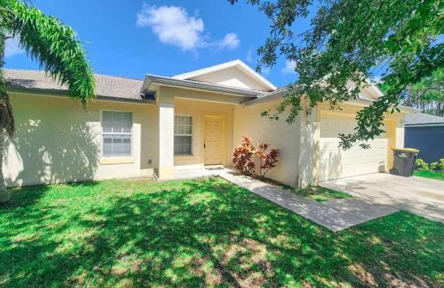 151 Carmelite Avenue NW photos photos