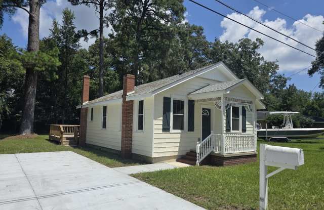 14 West Back Road photos photos