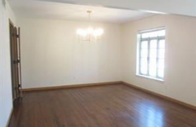 858 Green Cove Lane Gallery 2