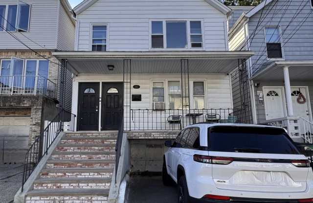 161 NEWMAN AVE photos photos