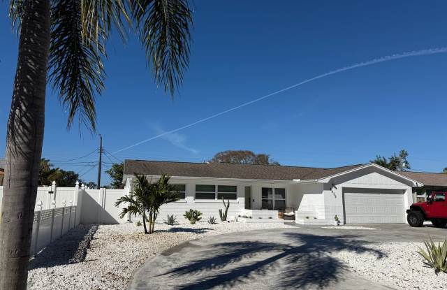 Stunning Seminole Home with Private Pool | 3 Bed / 2 Bath photos photos